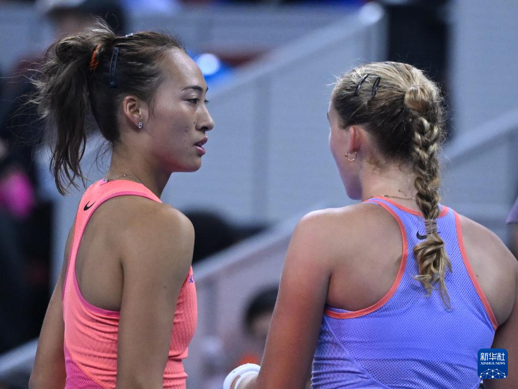 在賽程緊密 在賽程緊密